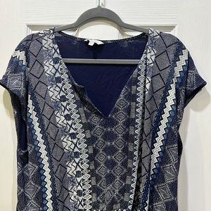 Lucky Brand Tie Front 2x, blue and off white color short sleeve top